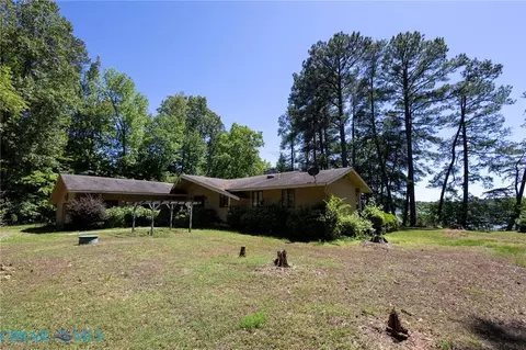 Exterior - 456 Ridge Rd, Hartfield, VA 23071 photo 5 of 10