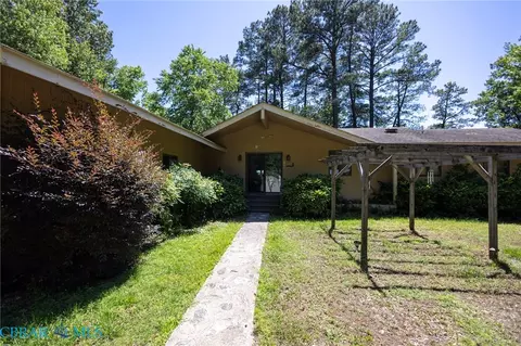 Exterior - 456 Ridge Rd, Hartfield, VA 23071 photo 3 of 10