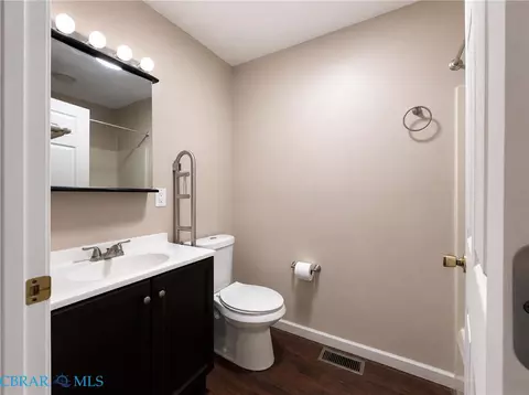 Bath - 8253 Manor Dr, Gloucester, VA 23061 photo 1 of 3