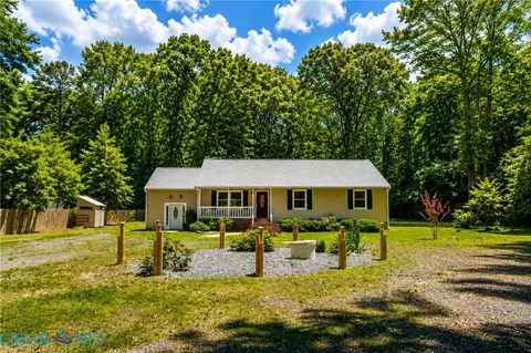 Other - 8253 Manor Dr, Gloucester, VA 23061 photo 5 of 6