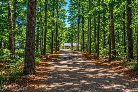 Other - 8253 Manor Dr, Gloucester, VA 23061 photo 1 of 6