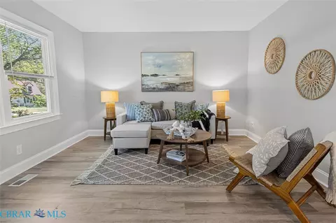 Living - 6464 Meadow Dr, Gloucester, VA 23061 photo 3 of 3