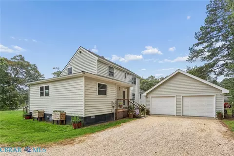 782 Long Point Ln, Topping, VA 23169 photo 4