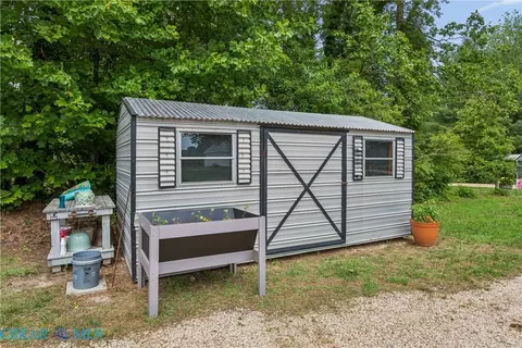 782 Long Point Ln, Topping, VA 23169 photo 55