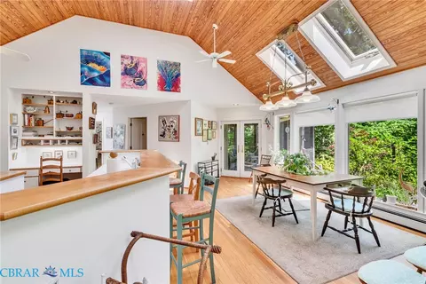 Dining - 141 Walden Dr, Weems, VA 22576 photo 4 of 4