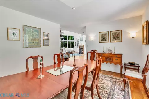 Dining - 141 Walden Dr, Weems, VA 22576 photo 2 of 4