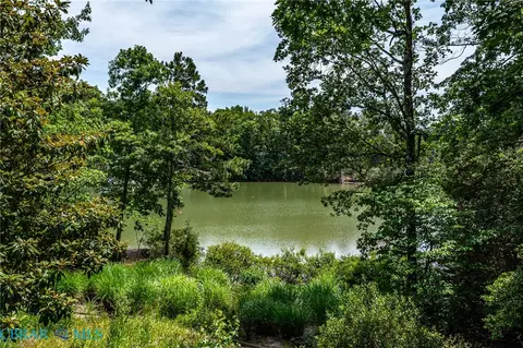 View/Area - 141 Walden Dr, Weems, VA 22576 photo 1 of 6