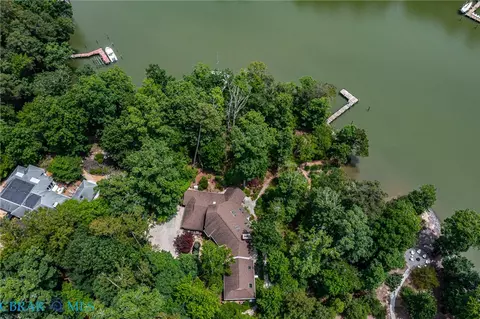 View/Area - 141 Walden Dr, Weems, VA 22576 photo 6 of 6