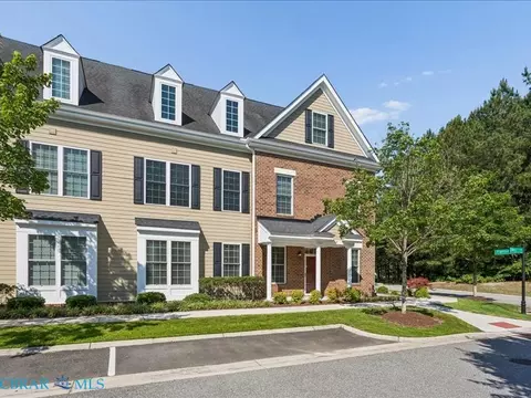 117 Ellery St #5, Yorktown, VA 23692
