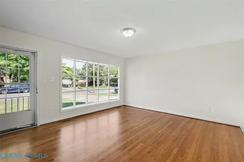 129 Lynnhaven Dr, Hampton, VA 23666 photo 8