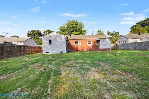 129 Lynnhaven Dr, Hampton, VA 23666 photo 31