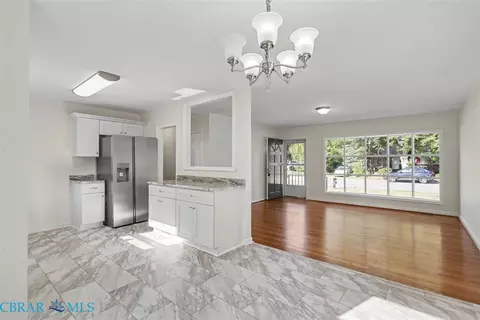 129 Lynnhaven Dr, Hampton, VA 23666 photo 12
