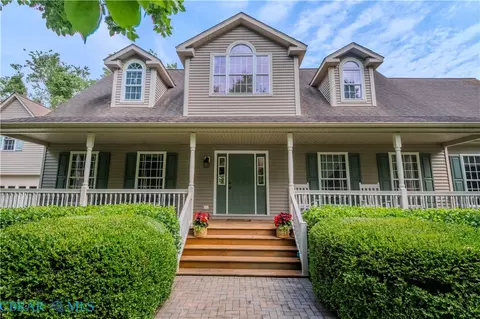 646 Twin Harbor Rd, Reedville, VA 22539