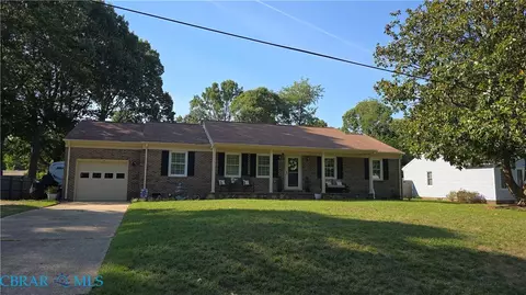 Exterior - 1709 Pine Tree Dr, Gloucester Point, VA 23062 photo 7 of 7