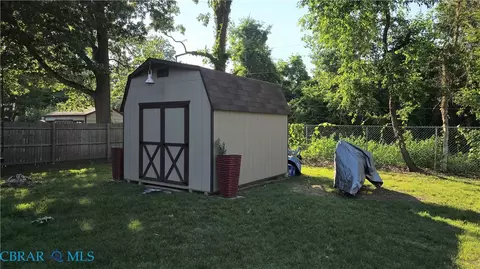 Exterior - 1709 Pine Tree Dr, Gloucester Point, VA 23062 photo 5 of 7