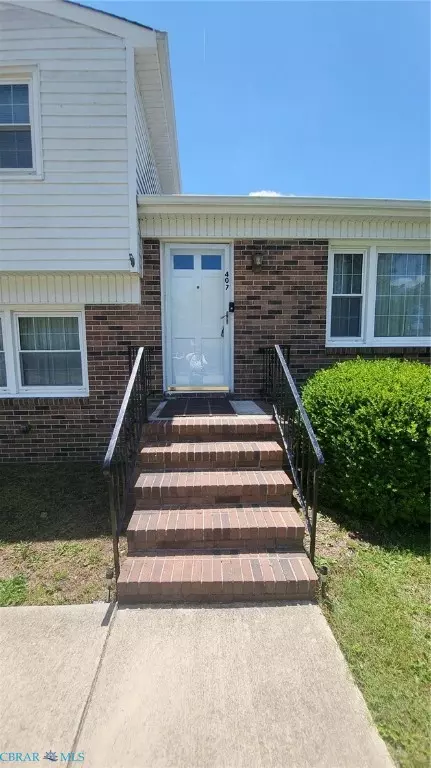 Exterior - 407 Shoreline Dr, Hampton, VA 23669 photo 3 of 8