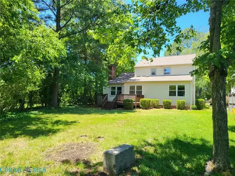 Exterior - 90 Hampton Roads Ave, Hampton, VA 23661 photo 2 of 2