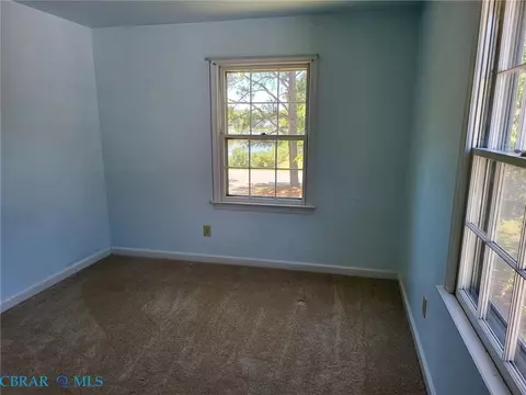 Bedroom - 90 Hampton Roads Ave, Hampton, VA 23661 photo 3 of 6