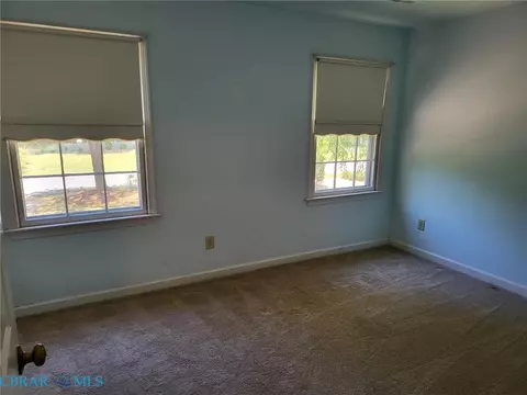 Bedroom - 90 Hampton Roads Ave, Hampton, VA 23661 photo 1 of 6