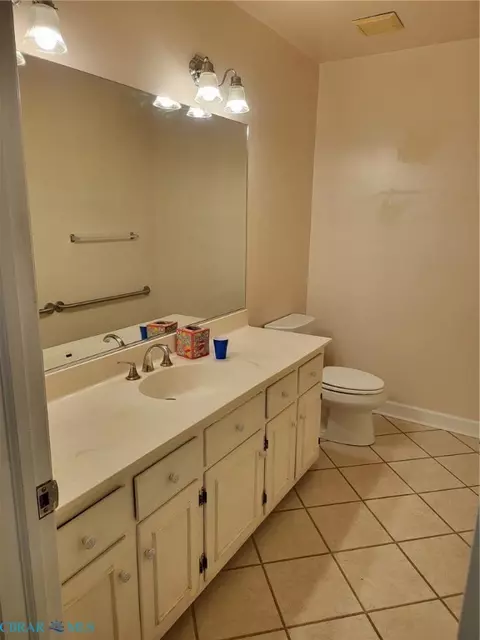 Bath - 90 Hampton Roads Ave, Hampton, VA 23661 photo 1 of 14