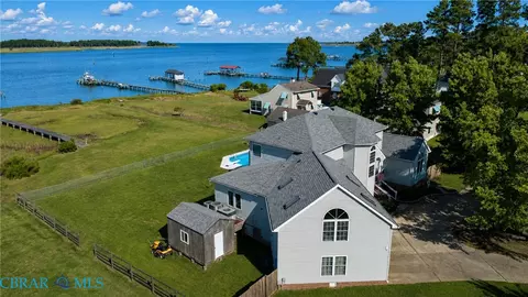 View/Area - 1214 Dandy Loop Rd, Yorktown, VA 23692 photo 7 of 9