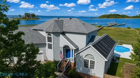 1214 Dandy Loop Rd, Yorktown, VA 23692