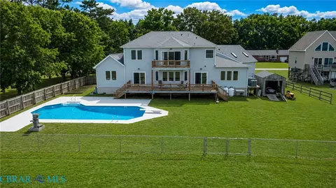 Exterior - 1214 Dandy Loop Rd, Yorktown, VA 23692 photo 3 of 6
