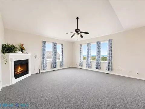 Living - 1214 Dandy Loop Rd, Yorktown, VA 23692 photo 3 of 6