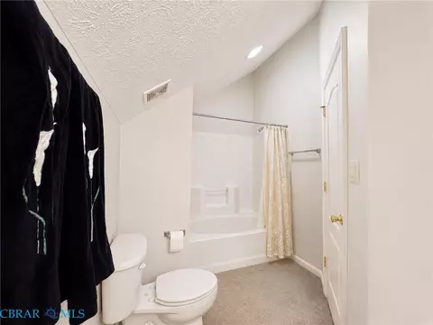 Bath - 1214 Dandy Loop Rd, Yorktown, VA 23692 photo 5 of 8