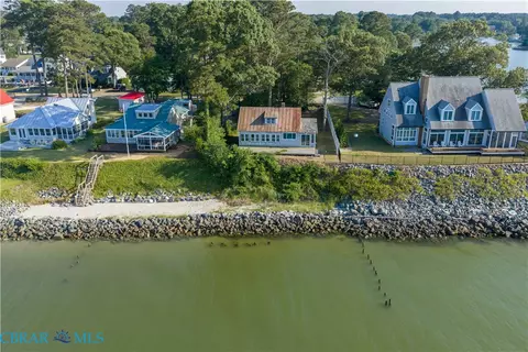 34 Orion Ave, Deltaville, VA 23043