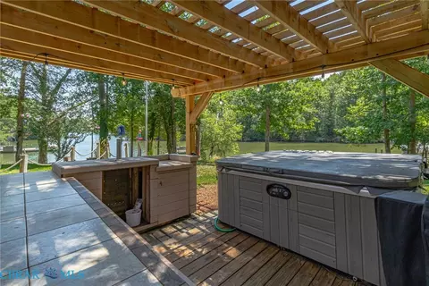 Exterior - 1060 Ocran Rd, White Stone, VA 22578 photo 21 of 31