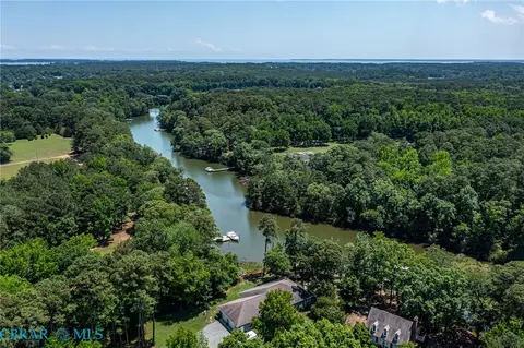 View/Area - 1060 Ocran Rd, White Stone, VA 22578 photo 7 of 14
