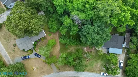 View/Area - 6382 Holly Trl, Gloucester, VA 23061 photo 3 of 4