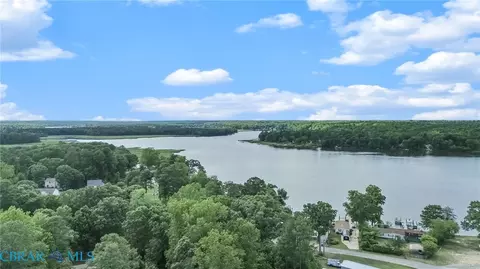 View/Area - 6382 Holly Trl, Gloucester, VA 23061 photo 2 of 4