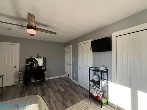 Bedroom - 1850 Dockside Dr, Hayes, VA 23072 photo 3 of 4