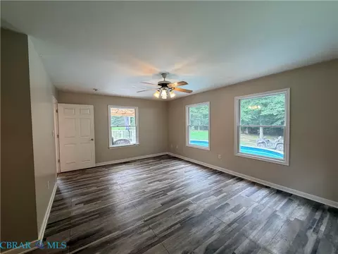 Living - 10002 Buckskin Trl, Gloucester, VA 23061 photo 8 of 9