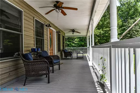 Exterior - 10002 Buckskin Trl, Gloucester, VA 23061 photo 6 of 7