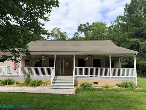 Exterior - 10002 Buckskin Trl, Gloucester, VA 23061 photo 7 of 9
