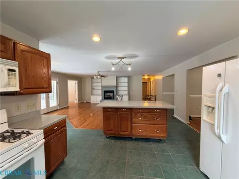 Kitchen - 10002 Buckskin Trl, Gloucester, VA 23061 photo 3 of 3