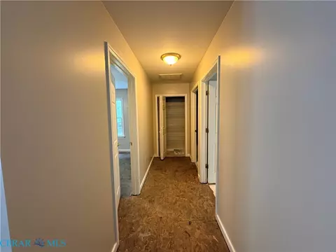 Entry Way - 10002 Buckskin Trl, Gloucester, VA 23061 photo 2 of 3