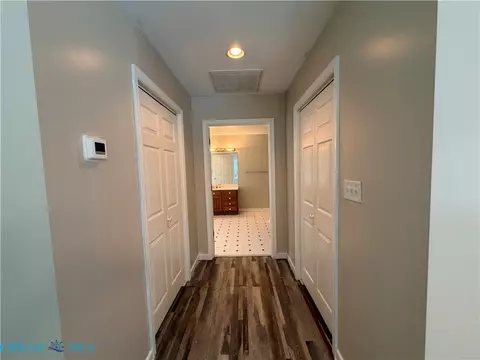 Entry Way - 10002 Buckskin Trl, Gloucester, VA 23061 photo 3 of 3