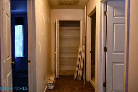Entry Way - 10002 Buckskin Trl, Gloucester, VA 23061 photo 2 of 3
