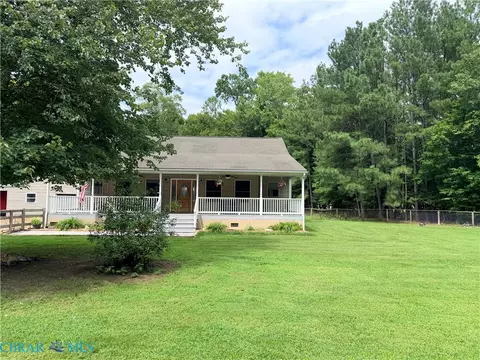 Exterior - 10002 Buckskin Trl, Gloucester, VA 23061 photo 8 of 9