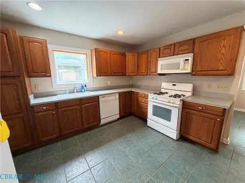 Kitchen - 10002 Buckskin Trl, Gloucester, VA 23061 photo 2 of 3