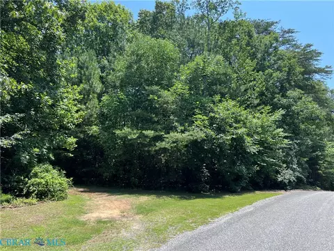 tbd Steamboat, Hartfield, VA 23071