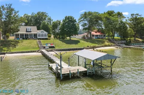 378 Cottage Row, Tappahannock, VA 22560