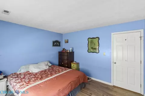 Bedroom - 6353 Bolling Brook Ln, Gloucester, VA 23061 photo 3 of 6