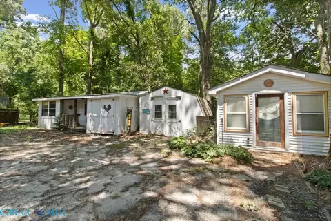 Exterior - 6353 Bolling Brook Ln, Gloucester, VA 23061 photo 8 of 12