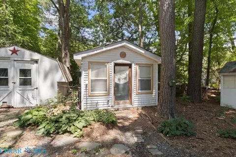 Exterior - 6353 Bolling Brook Ln, Gloucester, VA 23061 photo 9 of 12