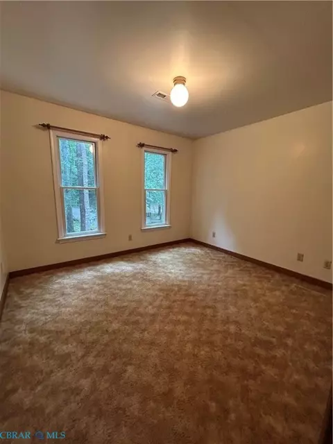 6338 Meadow Dr, Gloucester, VA 23061 photo 10